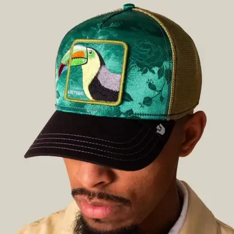 Gorra Trucker Vistoso con Parche de Tucán Verde y Café
