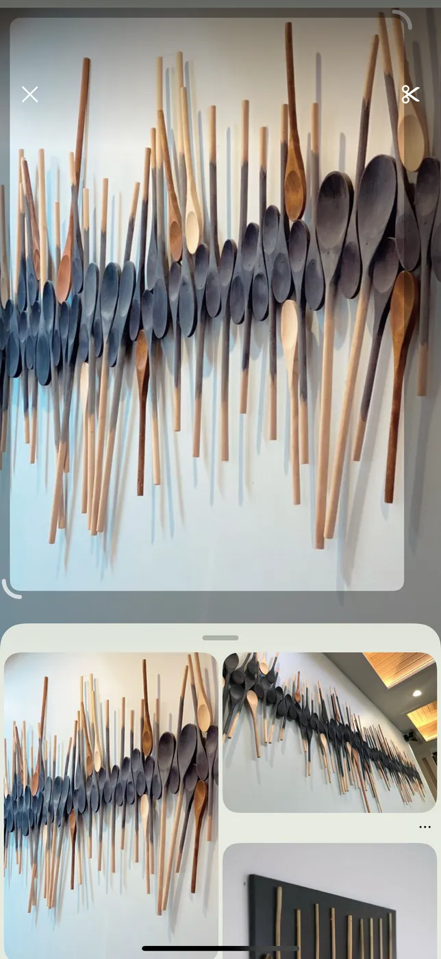 Decoración de Pared con Cucharas y Palillos de Madera