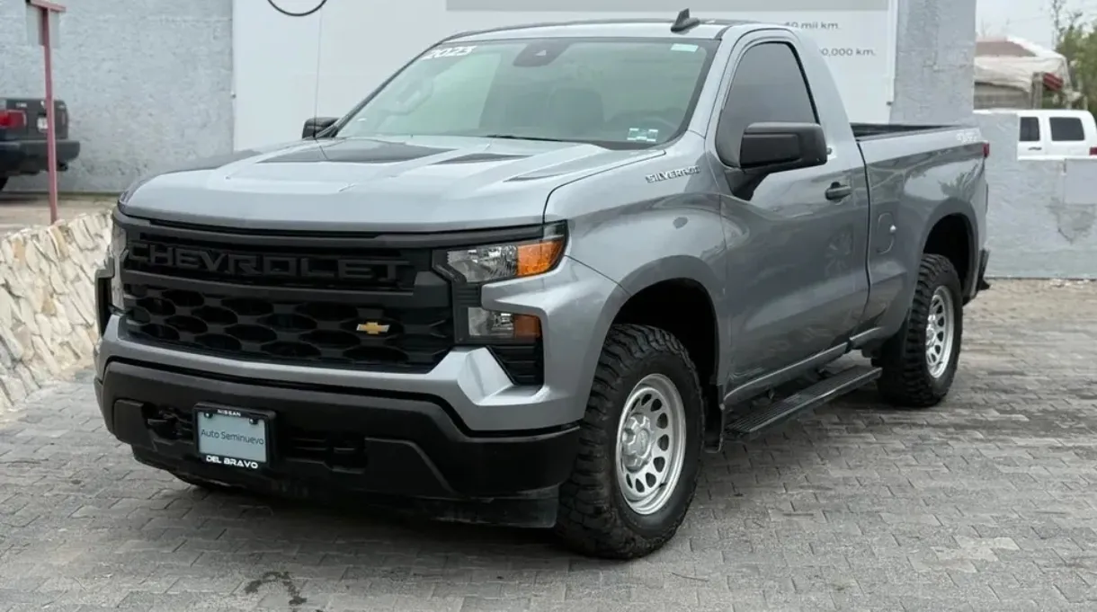 Chevrolet Silverado Cabina Regular 0 km