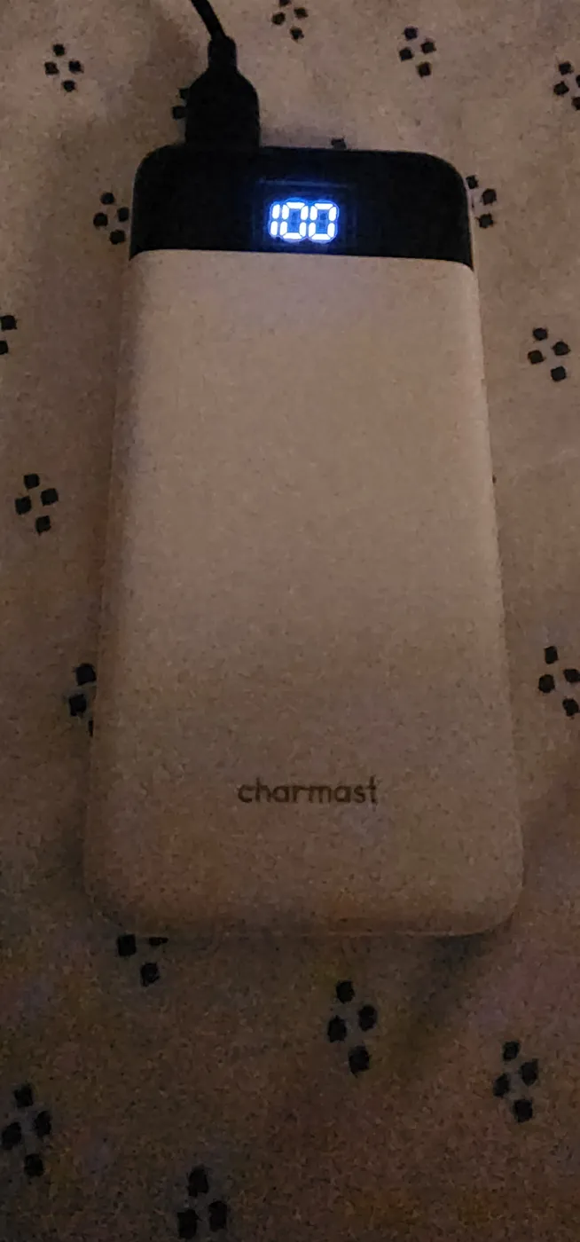 Power Bank Charmast Blanco con Pantalla Digital