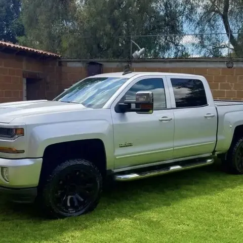 Chevrolet Silverado 1500 Doble Cabina 4x4 Blanca