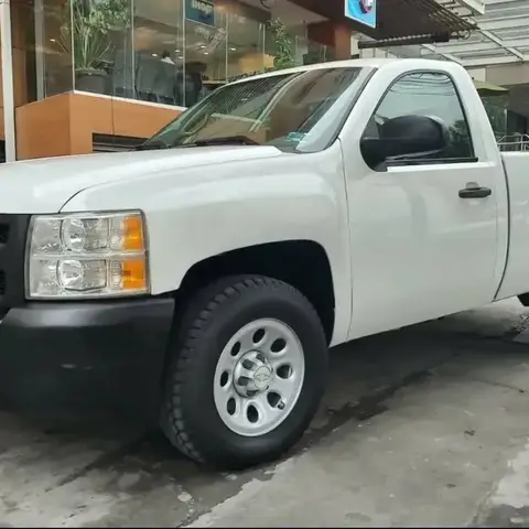 Chevrolet Silverado 1500 Cabina Regular Blanca