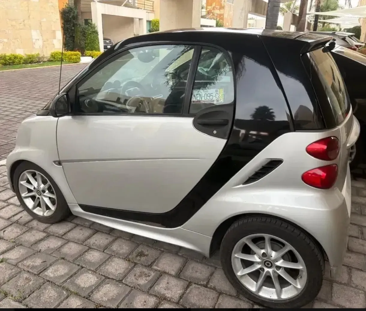 Smart Fortwo Coupe Blanco con Negro, Compacto Urbano