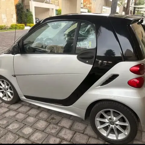 Smart Fortwo Coupe Blanco con Negro, Compacto Urbano